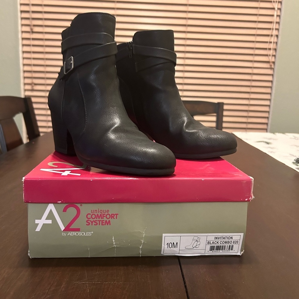 A2 Invitation by Aerosoles Black Stacked Heel Boots Size 10M